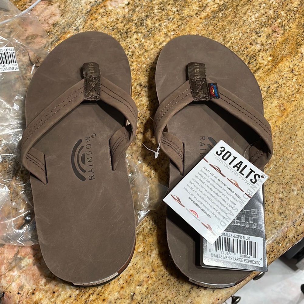 NWT Men’s Rainbows 301ALTS